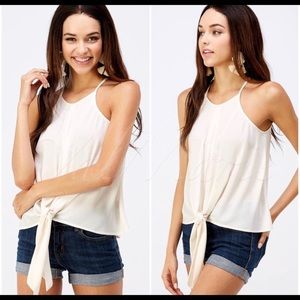 New! Clearance 🔥 Off White halter top lightweight knot hem